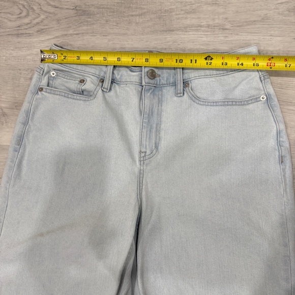 Calvin Klein Women's Light Blue High Rise Mom Denim Jeans 30 / Inseam 27in - Picture 12 of 17